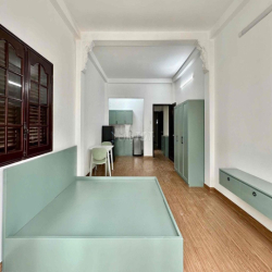 NGAY VÒNG XOAY DÂN CHỦ - BAN CÔNG - FULL NT - Ư TIÊN Ở NGAY CÓ FIX