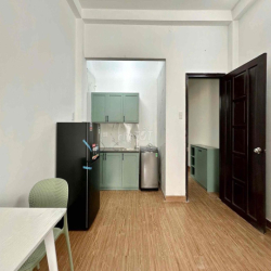 NGAY VÒNG XOAY DÂN CHỦ - BAN CÔNG - FULL NT - Ư TIÊN Ở NGAY CÓ FIX