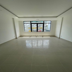 Cho thuê nhà MT 450B Phan Xích Long, Phường 2, Q. Phú Nhuận