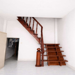 Nhà gần MT Phan Đăng Lưu p1 Bình Thạnh