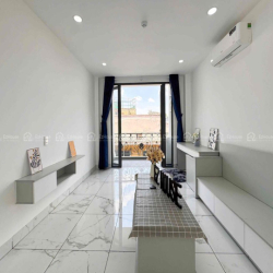 CHDV full nội thất 1pn ban công máy giặt riêng cực thoáng ngay BaỷHiền