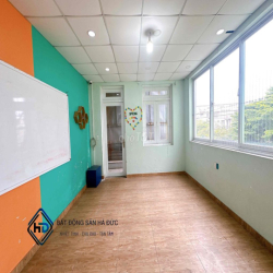 Biệt thự 3 lầu 7x20 đối diện công viên gần UBND Quận 12