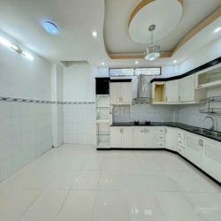 PHÒNG KTX BIỆT THỰ Q 7 – ĐẦY ĐỦ TIỆN NGHI – GIÁ CHỈ 1.5 TRIỆU/THÁNG