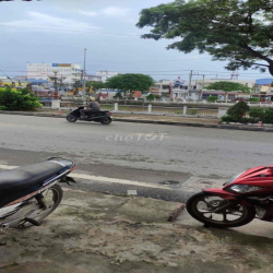 Cho thuê nhà mặt tiền