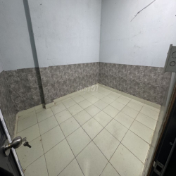 Nhà nguyên căn diện tích siêu rộng (80m2)