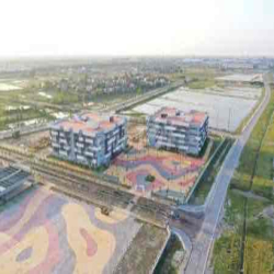 Cho thuê đất chính chủ 2 mặt tiền đối diện FPT School Huế