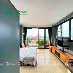 Căn hộ penthouses rộng 65m2, ban công cực rộng, view triệu đô