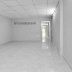 Cho thuê nhà MTNB Khu Họ Lê  nhà mới sơn sửa [ 4m x 19m] 1PN - 1WV