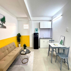 1 Phòng Ngủ Mới 100% Rộng 40M2 Ngay Mặt Tiền Nguyễn Thị Thập Gần PMH