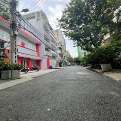 Cho thuê nhà nguyên căn 24/1A Hoàng Dư Khương. DT: 7m x 20m, 2 lầu. ST