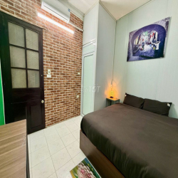 Cho thuê nhà đầy đủ tiện ích phố Hàng Vôi