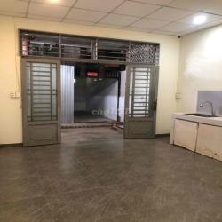 NHÀ RỘNG 4PN CÓ SÂN XE HƠI SÁT NGUYỄN OANH CHO THUÊ