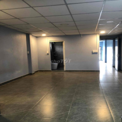 NHÀ RỘNG 4PN CÓ SÂN XE HƠI SÁT NGUYỄN OANH CHO THUÊ