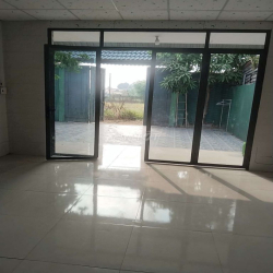 cho thuê nhà nguyên căn đường xe hơi XTT12, x.xuân thới thượng hóc môn