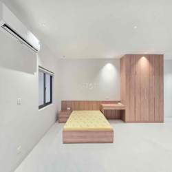 Cho thuê căn hộ Studio ban công,full NT gần lotte,cầu kênh tẻ ,RMIT,..