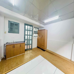 25m2- Full nội thất, cửa sổ thoáng, wc riêng- gần Văn Lang, Emart PVT