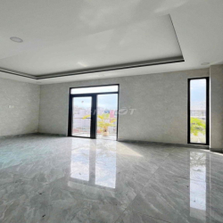 🔥🔥Cho Thuê Nhà Nguyên Căn Mặt Tiền 4PN, Trịnh Đình Trọng, Tân Phú