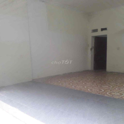 Nhà 54m2 ở C9 Mai Động 2PN vskk