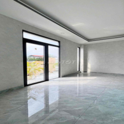 🔥🔥Cho Thuê Nhà Nguyên Căn Mặt Tiền 4PN, Trịnh Đình Trọng, Tân Phú