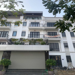 Cho thuê Bthự Lkề KĐT xuân phương thuận tiện vừa ở, văn phòng và kho