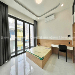 1 PHÒNG NGỦ BAN CÔNG NEW 100% GẦN BV TÂM ANH KHU SÂN BAY
