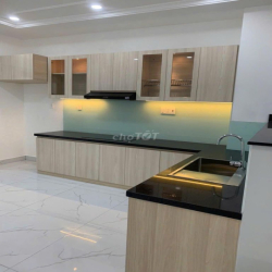 NHÀ HOT ! Cho thuê nhà 339D Lê Văn Sỹ, Q3. DTSD 350m2