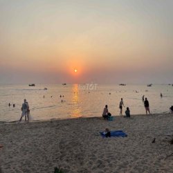 Cần bán nhà 7 tầng khu BIM- Bãi Trường -Phú Quốc