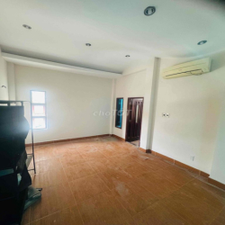 🏦 Nhà mới NC nup hẻm Lê Đức Thọ P16