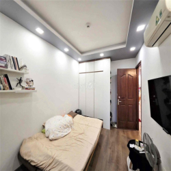 Cho thuê căn hộ chung cư Garden Gate 3pn 2wc 105m2 sát bên công viên