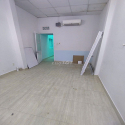 Cho thuê nhà hẻm Nguyễn Thị Minh Khai, Quận 1 - 3.5x20m - 24 triệu.