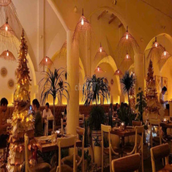 CẦN CHO THUÊ GẤP MẶT TIỀN NGANG 10M ĐƯỜNG LÝ TỰ TRỌNG GIÁ 88tr