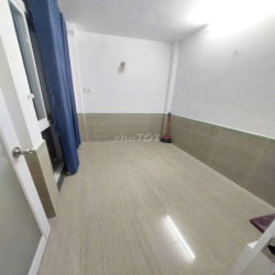 nhà 4 tầng, 3pn, 3wc, giá 8.5tr