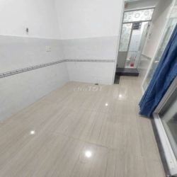 nhà 4 tầng, 3pn, 3wc, giá 8.5tr