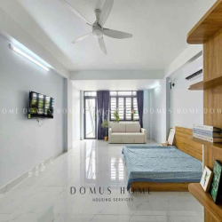 Cho Thuê Căn Hộ Penthouse Ban Công Siêu Rộng 50m2 Ngay Trung Tâm Q10