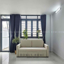 Cho Thuê Căn Hộ Penthouse Ban Công Siêu Rộng 50m2 Ngay Trung Tâm Q10