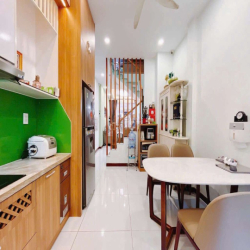 Nhà 1 Trệt 2 Lầu 3PN 3,6x18m Mặt Tiền Đường Số Lâm Văn Bền