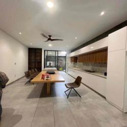 NHÀ THẬT GIÁ THẬT CHO THUÊ KHU VIILA NỘI BỘ TÂN SƠN NHÌ