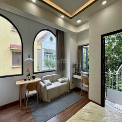 CHO THUÊ CHDV 1PN FNT CAO CẤP BANCON TO MG RIÊNG GẦN ĐH NTT, LUẬT Q1Q5