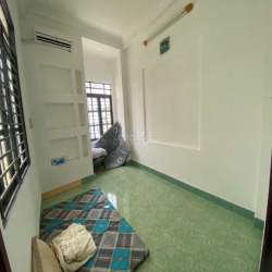 CHO THUÊ NHÀ ĐƯỜNG THẠCH LAM : 4x 21M đúc 3,5 tấm : 4 Pn , 3 Wc 