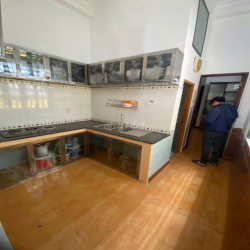 CHO THUÊ NHÀ ĐƯỜNG THẠCH LAM : 4x 21M đúc 3,5 tấm : 4 Pn , 3 Wc 