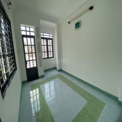 CHO THUÊ NHÀ ĐƯỜNG THẠCH LAM : 4x 21M đúc 3,5 tấm : 4 Pn , 3 Wc 