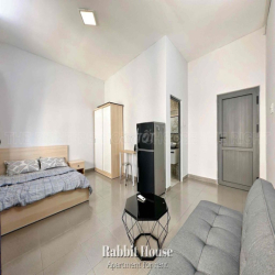 Căn Hộ Dịch Vụ - Tách Bếp - Balcony - Gần Vòng Xoay Dân Chủ - Quận 3