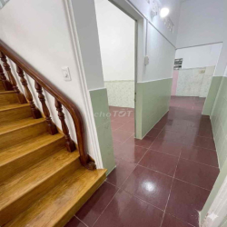 Nhà mặt tiền. 1 trệt 1 lầu. 4pn. 2wc