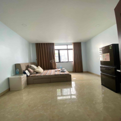 Cho thuê nhà MTKD gần Đầm Sen,lề đường 8m-4 x 20-4 tầng-6 pngủ-30triệu