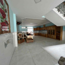 NHÀ RẤT ĐẸP 5x20. CHO THUÊ