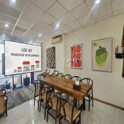 CHO THUÊ VĂN PHÒNG P1 BÌNH THẠNH CÓ KHU SINH HOẠTCHUNG GIÁ TỐT