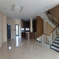 NHÀ 7X20, 1T2L 4PN 6WC, TRỆT SƠN TĨNH ĐIỆN CHO CTY. KDC GIÁP THỦ ĐỨC