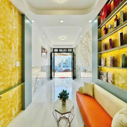 MT Kinh doanh đa ngành -Phan Huy Ích📍Emart Phan Huy Ích