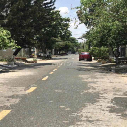 CHO THUÊ NHÀ PHỐ MẶT TIỀN KHU TÊN LỬA
