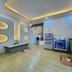 CĂN HỘ 2 PHÒNG NGỦ RỘNG RÃI BAN CÔNG